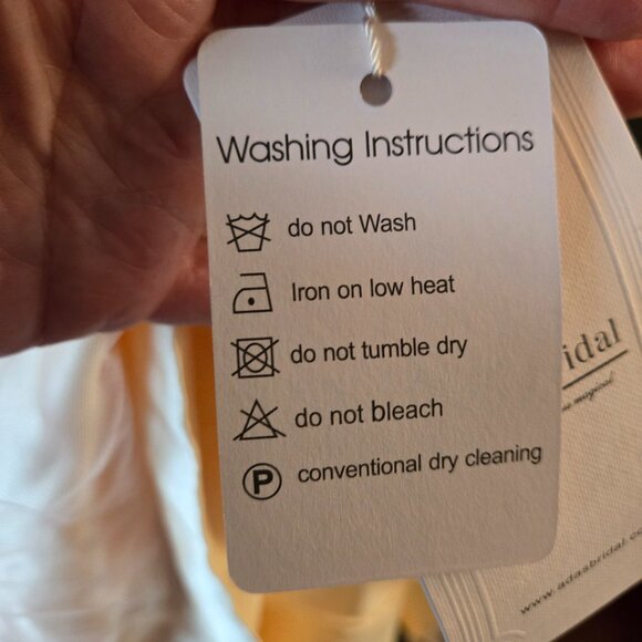 Prom gown or bridal gown. - Picture 10 of 11